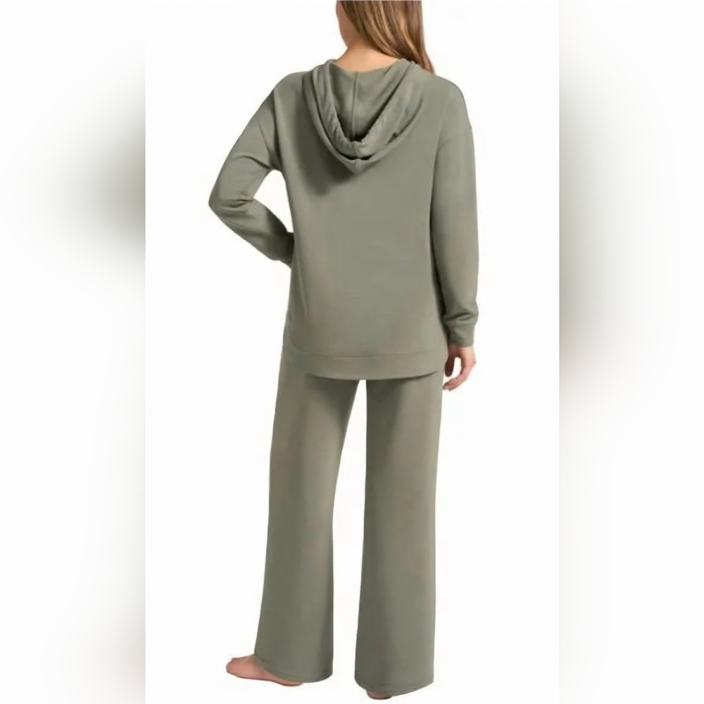 NEW! Max & Mia Green Lounge Set Size XL - Picture 2 of 8